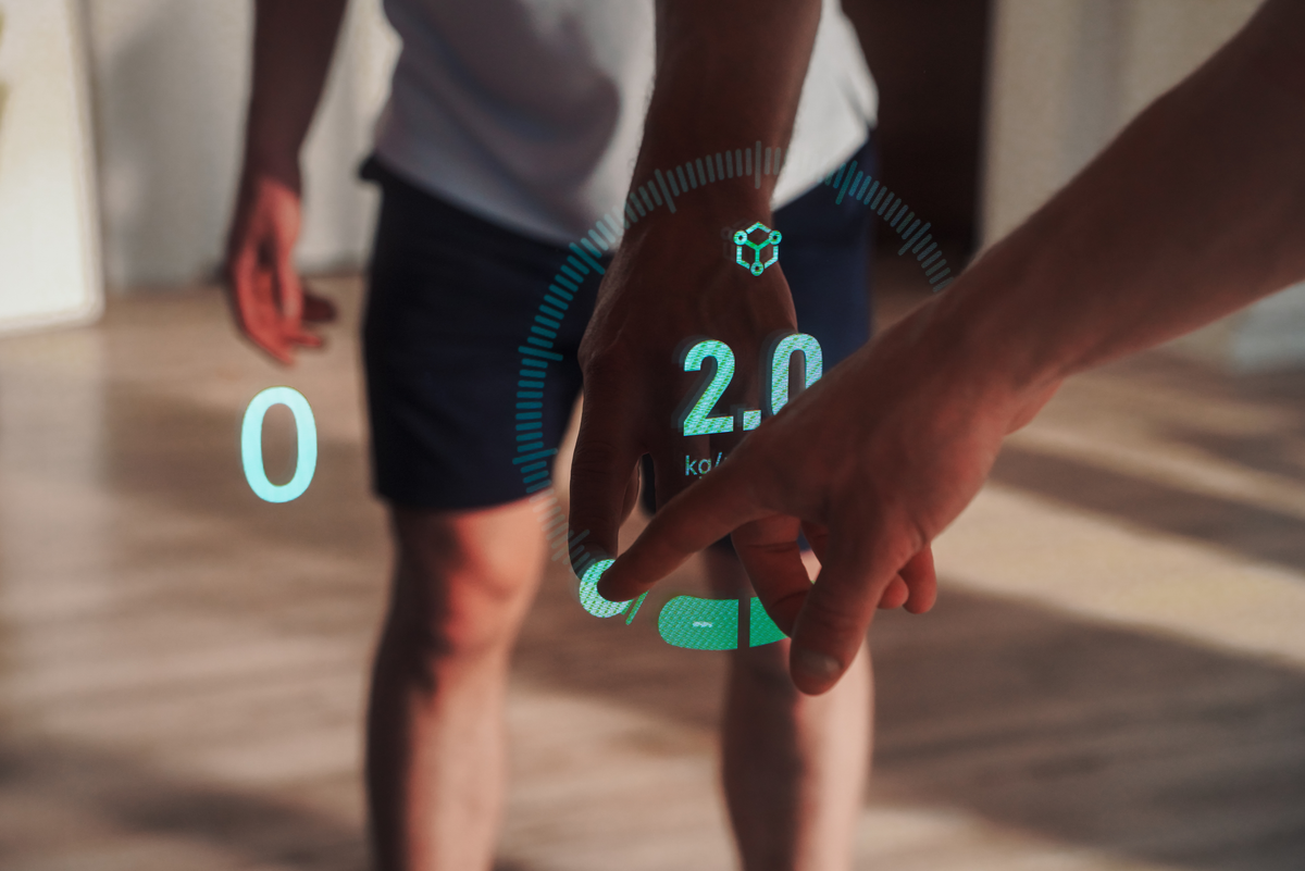 IMBODY Power S smart home gym showing intelligent workout guidance and digital resistance in a modern home